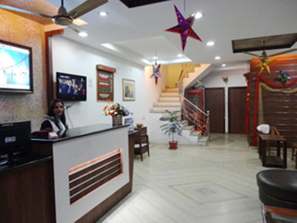Hotel Holiday Comfort Amritsar Exterior photo